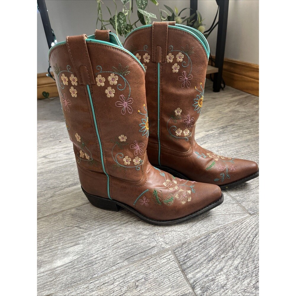 Shyanne Girls Brown Floral Embroidered Western Boots-Snip Toe (Youth Size 5)